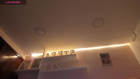 Stefa Gomez  online show from November 16, 11:45 am