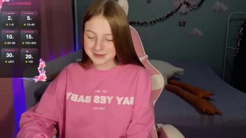 Snapshot of stefaniyaaa chatting on September 26, 12:18 am stefa online show from September 26, 12:18 am