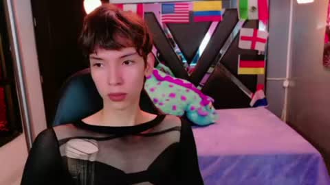 stefany piink online show from June 17, 1:05 pm
