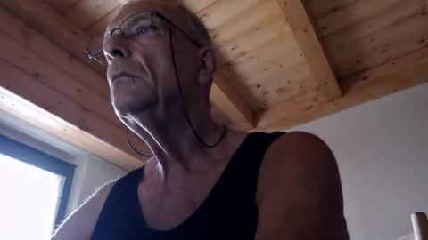 stefi444466 online show from August 2, 6:26 am