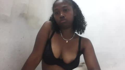 StellahJounett online show from May 14, 4:10 am