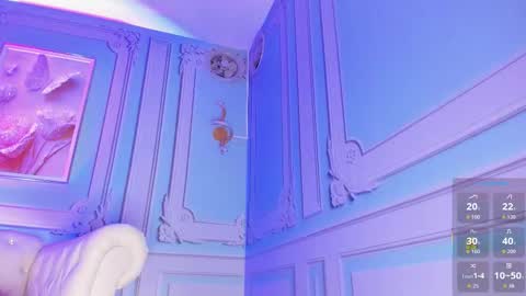 Snapshot of stephania_diamond chatting on October 17, 2:48 am         online show from October 17, 2:48 am