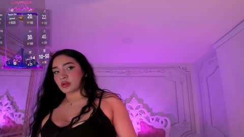 Snapshot of stephania_diamond chatting on February 15, 5:51 am         online show from February 15, 5:51 am