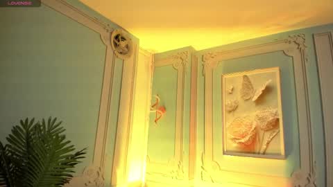 Snapshot of stephania_diamond chatting on October 14, 2:14 am         online show from October 14, 2:14 am