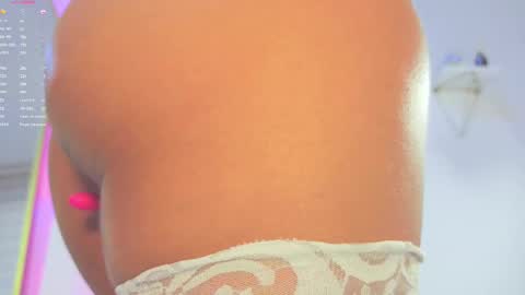 stephania_let online show from March 12, 1:40 pm