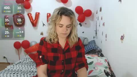 Stephanie   online show from May 19, 8:54 am