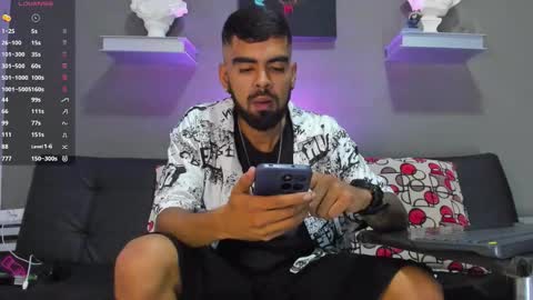 Snapshot of stephenbrown_ chatting on October 24, 9:15 pm    ................     online show from October 24, 9:15 pm