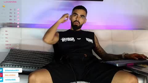 Snapshot of stephenbrown_ chatting on January 19, 1:53 am    ................     online show from January 19, 1:53 am