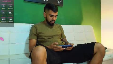 Snapshot of stephenbrown_ chatting on October 21, 11:41 pm    ................     online show from October 21, 11:41 pm