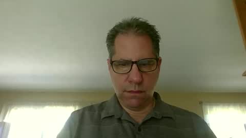 stephenhal9 online show from April 17, 6:21 pm