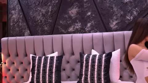 Steph online show from February 6, 7:56 am