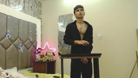 Steve Hotman  online show from April 9, 1:06 pm