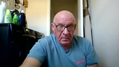stevejons47 online show from September 16, 4:32 pm