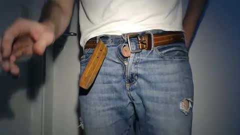 Snapshot of steveo_85 chatting on January 18, 3:05 pm white beef online show from January 18, 3:05 pm