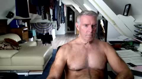 stevetwo online show from June 2, 11:34 am