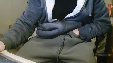 Snapshot of stevo69697 chatting on January 12, 5:11 pm Chillguy online show from January 12, 5:11 pm