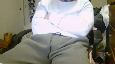 Snapshot of stevo69697 chatting on January 16, 6:14 am Chillguy online show from January 16, 6:14 am