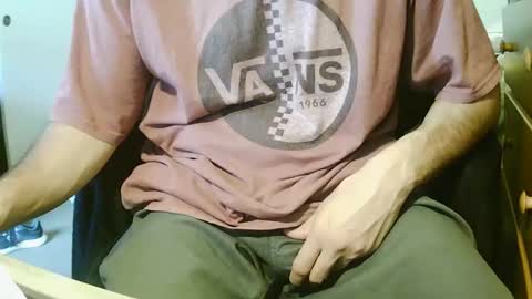 Snapshot of stevo69697 chatting on March 10, 12:07 am Chillguy online show from March 10, 12:07 am