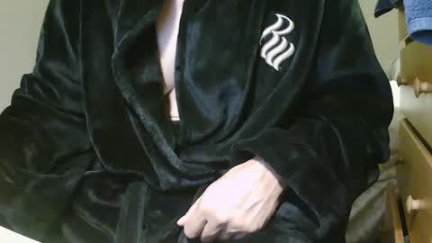 Snapshot of stevo69697 chatting on October 14, 4:04 am Chillguy online show from October 14, 4:04 am