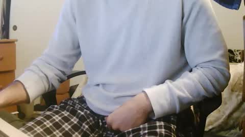 Snapshot of stevo69697 chatting on December 8, 4:28 pm Chillguy online show from December 8, 4:28 pm