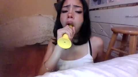 stickyvicky555 online show from November 5, 8:16 am