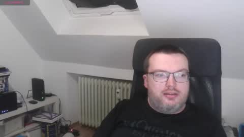 Oliver online show from November 23, 7:34 pm