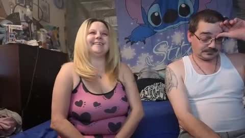 Tasha and Drew online show from November 12, 9:33 am