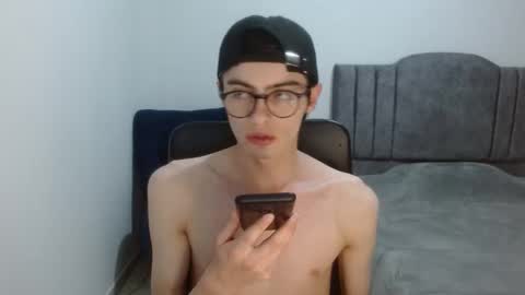 stiv_grant online show from June 3, 11:32 pm