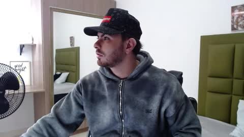 stive_0297 online show from January 7, 11:48 am