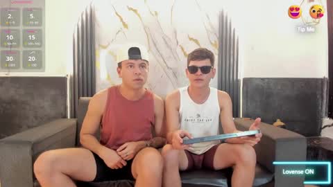 friends online show from April 9, 6:19 am