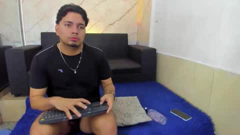 friends online show from September 14, 12:50 pm