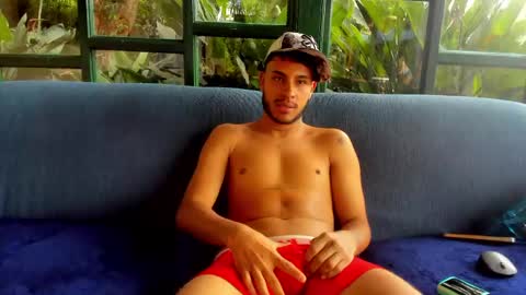 StivennCardona online show from April 24, 4:09 pm