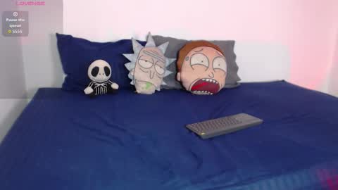 Stone Lee  online show from November 14, 9:44 am