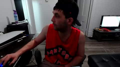 stonedpanda77 online show from December 5, 3:17 am