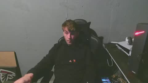 Snapshot of stonedpanda77 chatting on December 23, 3:18 am stonedpanda77 online show from December 23, 3:18 am