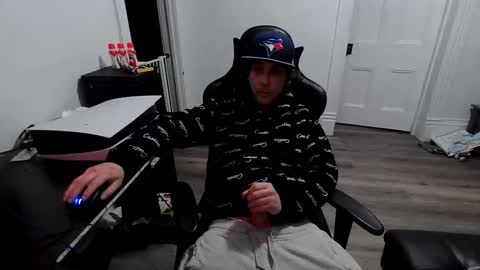 stonedpanda77 online show from April 30, 1:10 am