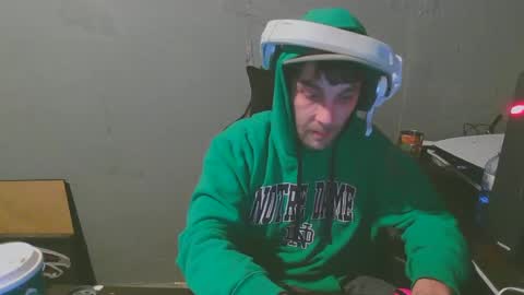 Snapshot of stonedpanda77 chatting on December 19, 5:40 am stonedpanda77 online show from December 19, 5:40 am