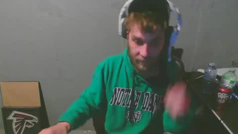 Snapshot of stonedpanda77 chatting on December 4, 4:26 am stonedpanda77 online show from December 4, 4:26 am