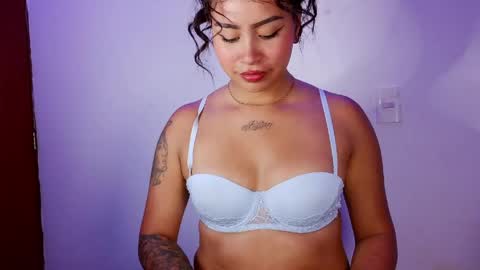 storm doll online show from May 31, 2:32 am