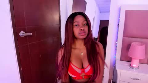 Snapshot of stormihills chatting on September 16, 4:54 pm Sweety Stormi  online show from September 16, 4:54 pm