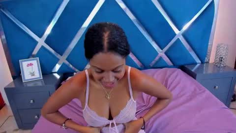 Snapshot of stormihills chatting on October 9, 6:02 pm Sweety Stormi  online show from October 9, 6:02 pm