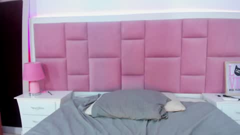 Snapshot of stormihills chatting on February 5, 12:10 am Sweety Stormi  online show from February 5, 12:10 am