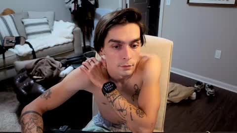 str8whiteboy21 online show from June 8, 4:02 am