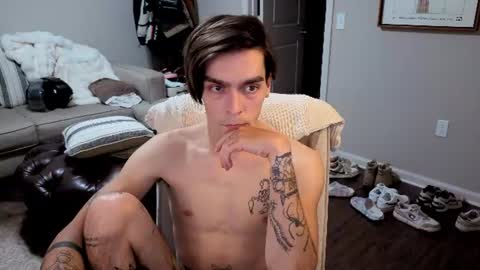 str8whiteboy21 online show from June 10, 6:45 am
