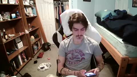 Snapshot of str8whiteboy21 chatting on February 14, 1:13 am str8whiteboy21 online show from February 14, 1:13 am