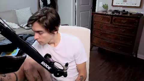 str8whiteboy21 online show from July 16, 4:16 am