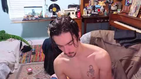 Snapshot of str8whiteboy21 chatting on October 15, 7:47 pm str8whiteboy21 online show from October 15, 7:47 pm