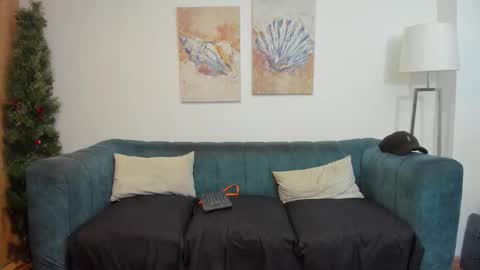 straight__friends online show from March 27, 2:07 pm