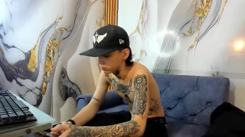 Snapshot of straightboy_nick chatting on October 10, 7:14 am NICK online show from October 10, 7:14 am