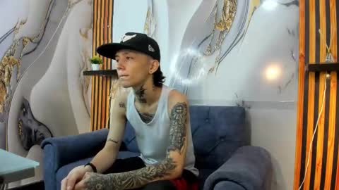 Snapshot of straightboy_nick chatting on September 22, 6:17 am NICK online show from September 22, 6:17 am